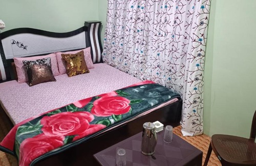 Kokernag Casa | ZARIFA GUEST HOUSE