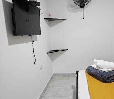 Pueblo Tapao Casa | Zavara Hostal - Pueblo Tapao, 321-609-4407