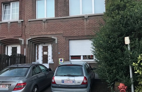 Zaventem Apartamento | APARTAMENTO AEROPUERTO DE ZAVENTEM BRUSELAS 1.- 10 minutos a pie del aeropuerto. 15 minutos de Citybus