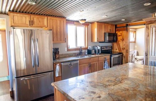 Williamson Casa | Zebra Rustic Retreat 3BR Home on Zebra Ranch