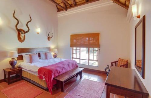 Leeupoort Villa | Zebula 1 Pela Lodge, 4-bedroom house