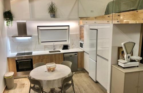 Atalaia Casa | Zeca Holidays -Atalaia Fall Mezanine Ideal para trabalhar