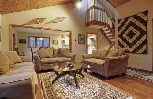 Northface Casa | Zeeplace: 3 BR, 2 BA House in Canaan Valley, Sleeps 6