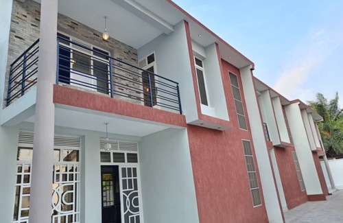 Bujumbura Apartamento | Zeimet Apartments 10 min walk from town center and beach