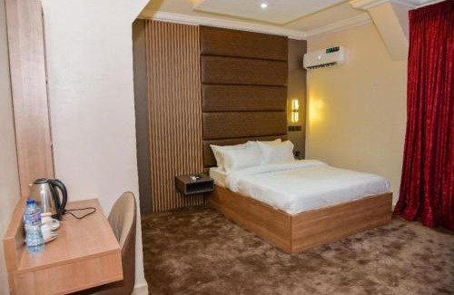 Oshodi-Isolo Hotel | Zekeri Maria Hotel Ventures