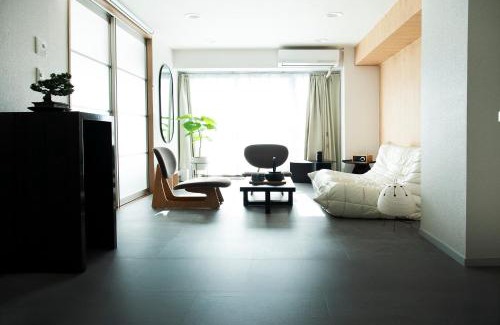 Kabukicho Apartamento | Zen apartment in central Tokyo