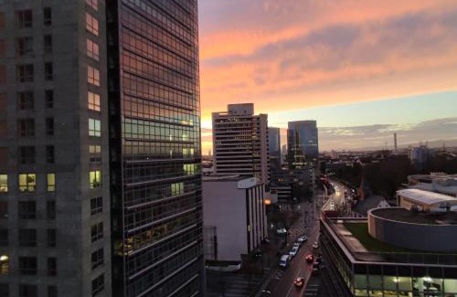 Offenbach am Main Apartamento | ZEN Apartment - spacious for 7 - central - kitchen