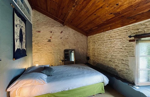 Saint-Pierre-le-Vieux Cama Y Desayuno | Zen au Marais Hammam Massages