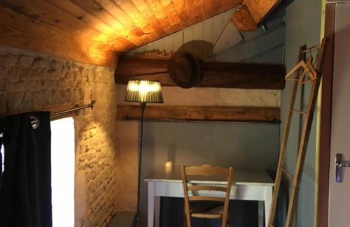 Saint-Pierre-le-Vieux Cama Y Desayuno | Zen au Marais Hammam Massages