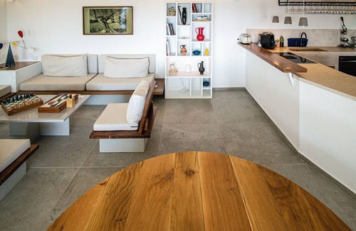 Koundouros Casa | Zen Blue Mills