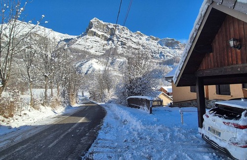 Saint-Jean-Saint-Nicolas Chalet De Esquí | Zen cocoon with panoramic view. Stations nearby.