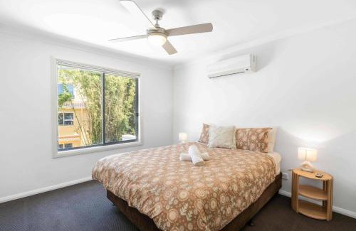 Gold Coast Casa | Zen Garden - Serene Townhouse