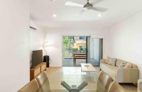 Gold Coast Casa | Zen Garden - Serene Townhouse