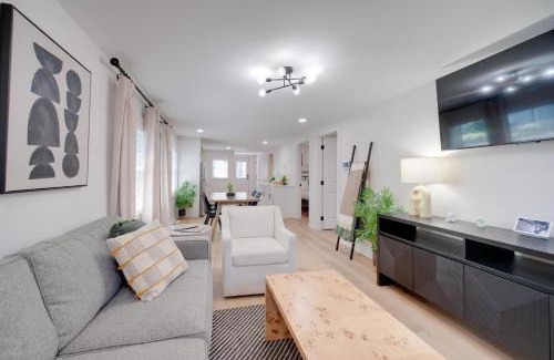 Erie Casa | Zen Haven Lakefront Erie Home with Shore Access