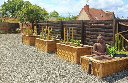 Le Pechereau Casa | Zen house 3 minutes from Argenton sur creuse. Sleeps 8.
