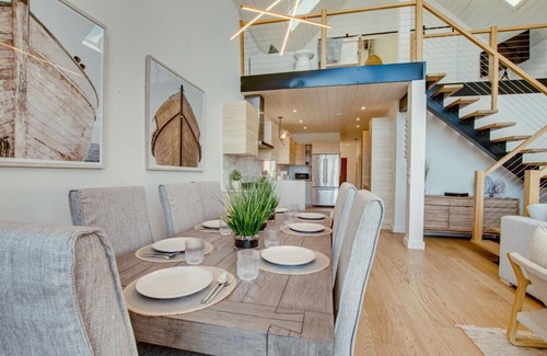 LaHave Casa | Zen Oceanfront Chalet- Hot Tub & Sauna - Private
