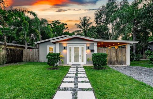 Riverside Park Casa | Zen Retreat - Sauna Pool Cold Plunge & More