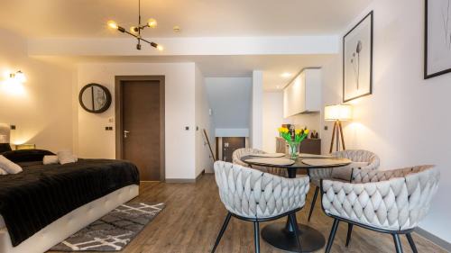 Poiana Brasov Apartamento | Zen Retreat Studio in Silver Mountain