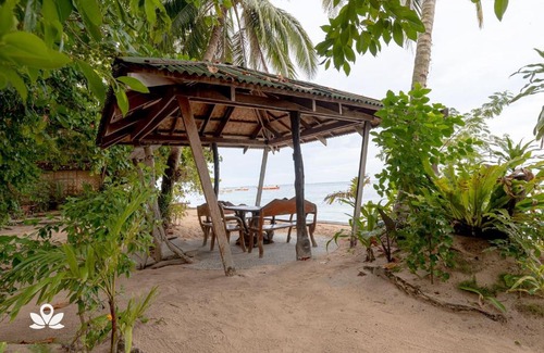 Catangnan Hotel | ZEN Rooms Garden Beach Siargao