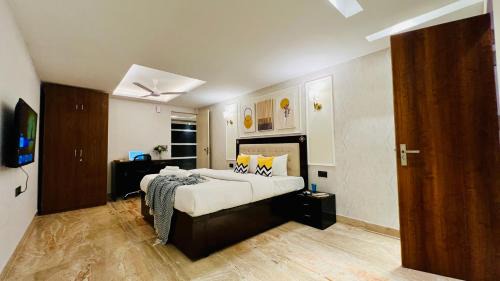 Sector 14 Apartamento | ZEN Suites Gurgaon - LUXE Stays Collection