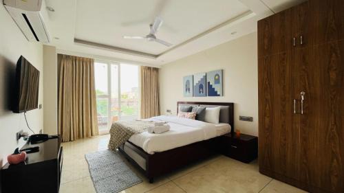 Sector 14 Apartamento | ZEN Suites Gurgaon - LUXE Stays Collection