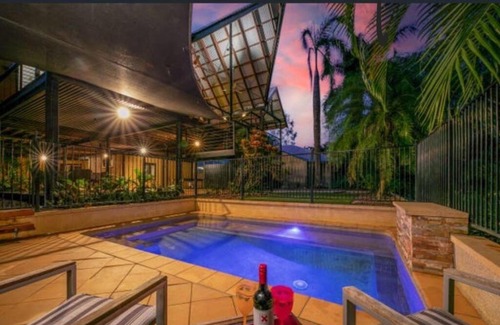 Durack Apartamento | ZenLux: 3-Story Corporate Golf Retreat + Pool/BBQ