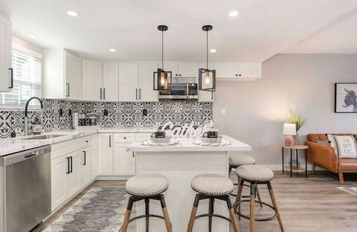 Foothill Farms Casa | ZenNest Townhome Close toRoseville SacDowntown Hospitals Pool&Fenced PatioGarden