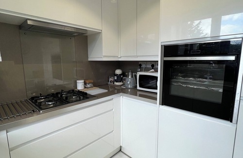 Woodhouse Apartamento | Zenobia London Luxury Apartments Flat 2
