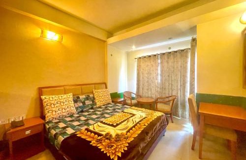 Vrindavan Apartamento | ZenRoofs- Brij Bhumi Haven
