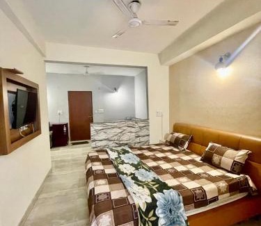 Vrindavan Apartamento | ZenRoofs- Studio Flat