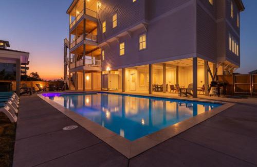 Salvo Casa | Zensation 14 Bedroom Home by KEES Vacations