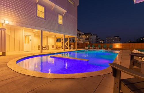 Salvo Casa | Zensation 14 Bedroom Home by KEES Vacations