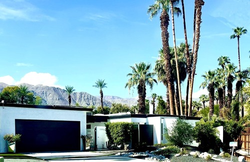 Rancho Mirage Casa | Zen Tierra ~ Excelente ubicación! Casa moderna de mediados de siglo en un barrio tranquilo