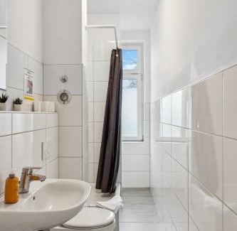 Halle Apartamento | Zentral, direkt am BG Krankenhaus