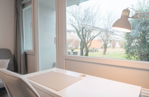 Gross Buchholz Condominio | Zentral nah MHH Terrasse Komfort - 1-Zimmer-Apartment Boxspringbett, Schlafsofa