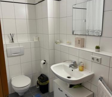 Oberdorla Apartamento | Zentral Stilvolle zwei Zimmer Wohnung