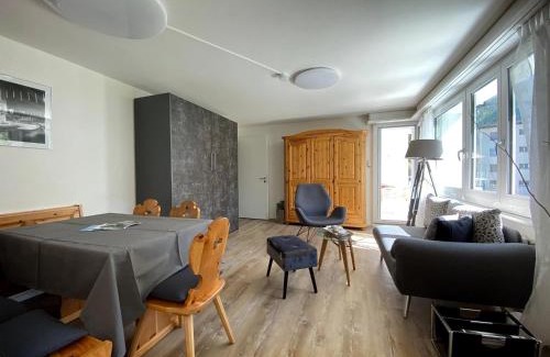 Davos-Dorf Apartamento | zentrale TOP Wohnung Chesa Ravaisch
