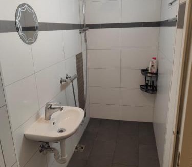 Biberist Casa | Zentrales 4 Bett Apartment perfekt für Gruppen und Familien