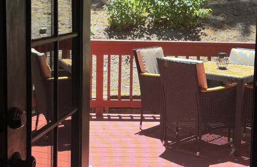 Pine Mountain Club Cabina | Zenwood: Serene Escape at a Modern Cozy Log Cabin