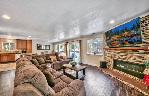 Round Hill Village Casa | Zephyr Cov 5BR4BA -Pool,Spa,Steam Rm,5 Min 2 Ski
