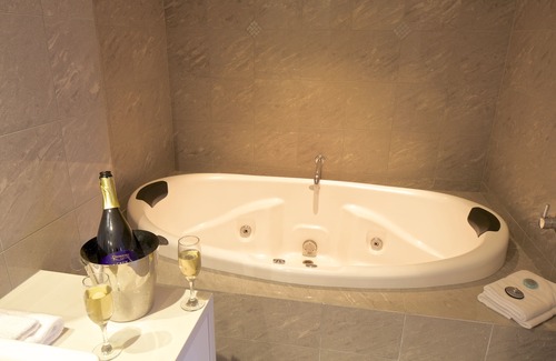 Sullivan's Cove Hotel | Zero Davey Boutique Apartment Hotel