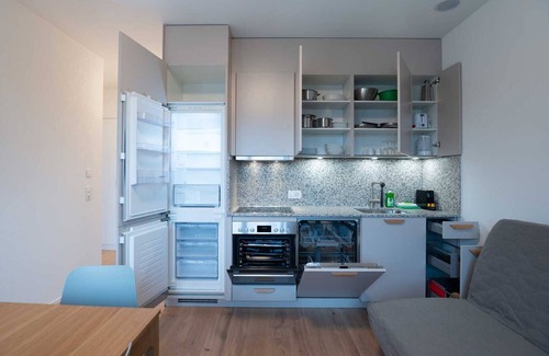 Center Apartamento | ZH Green 5- Letzigrund HITrental Apartment