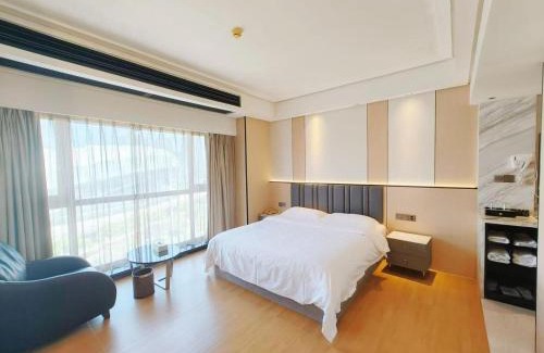 Yongding Hotel | Zhangjiajie Merlot Crystal Hotel