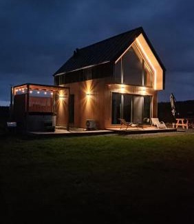Klodzko Miasto Cabina | Zielone Wzgórze komfortowy klimatyzowany domek z balią z aeromasażem