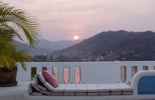 Zihuatanejo Villa | Zihuat Pier Villa