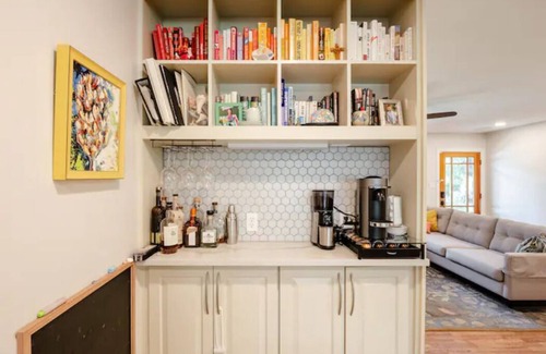 Zilker Casa | Zilker Getaway: Saltwater Pool and Walk to ACL