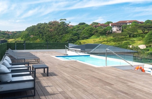 Port Zimbali Apartamento | Zimbali Boulevard Suites with Pool , Aircon & Netflix