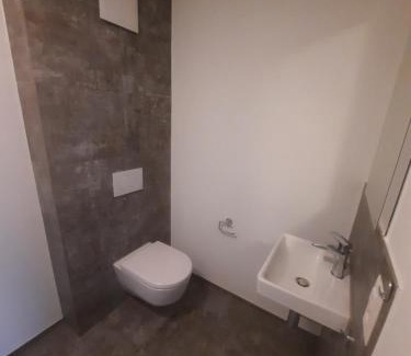 Goldingen Apartamento | Zimmer 1, Haus der Begegnung
