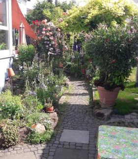 Nordenstadt Apartamento | Zimmer Frei