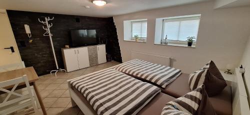 Schwerin Apartamento | Zimmer im UG direkt in der Innenstadt, Centrum